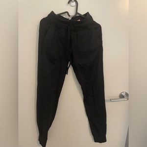 Black Jogger (lululemon style)